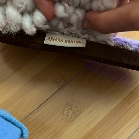 Ariana Bohling loop scruff alpaca slippers in the color ivory - Picture 3 of 6